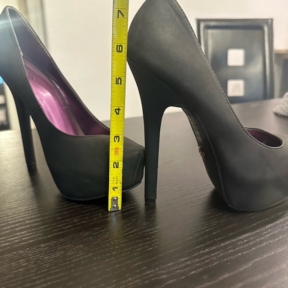 Promise black platform pumps heels - Picture 5 of 6